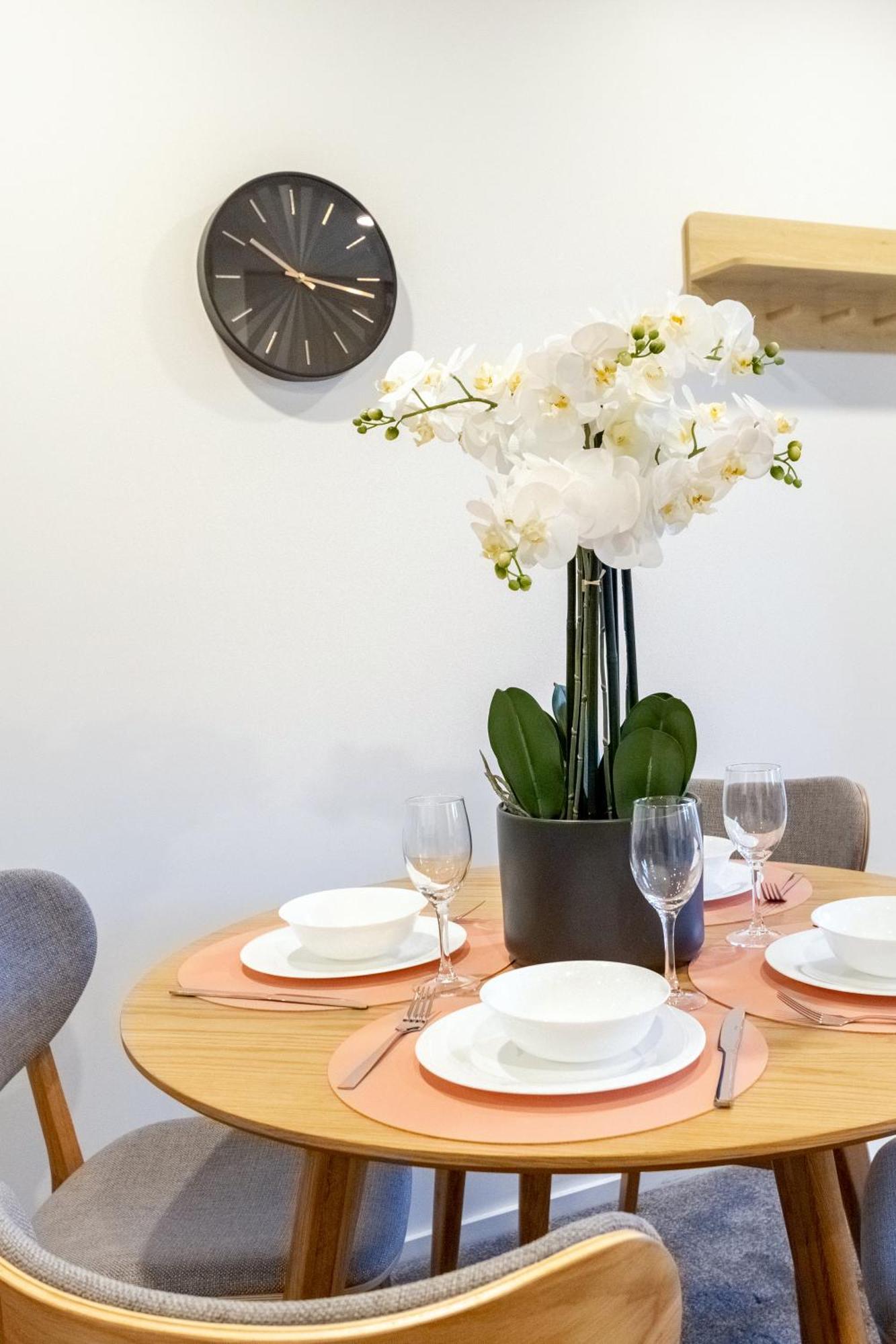 Urban Elegance - 2 Bed, 2 Bath In The Cbd Διαμέρισμα Κράισττσερτς Εξωτερικό φωτογραφία