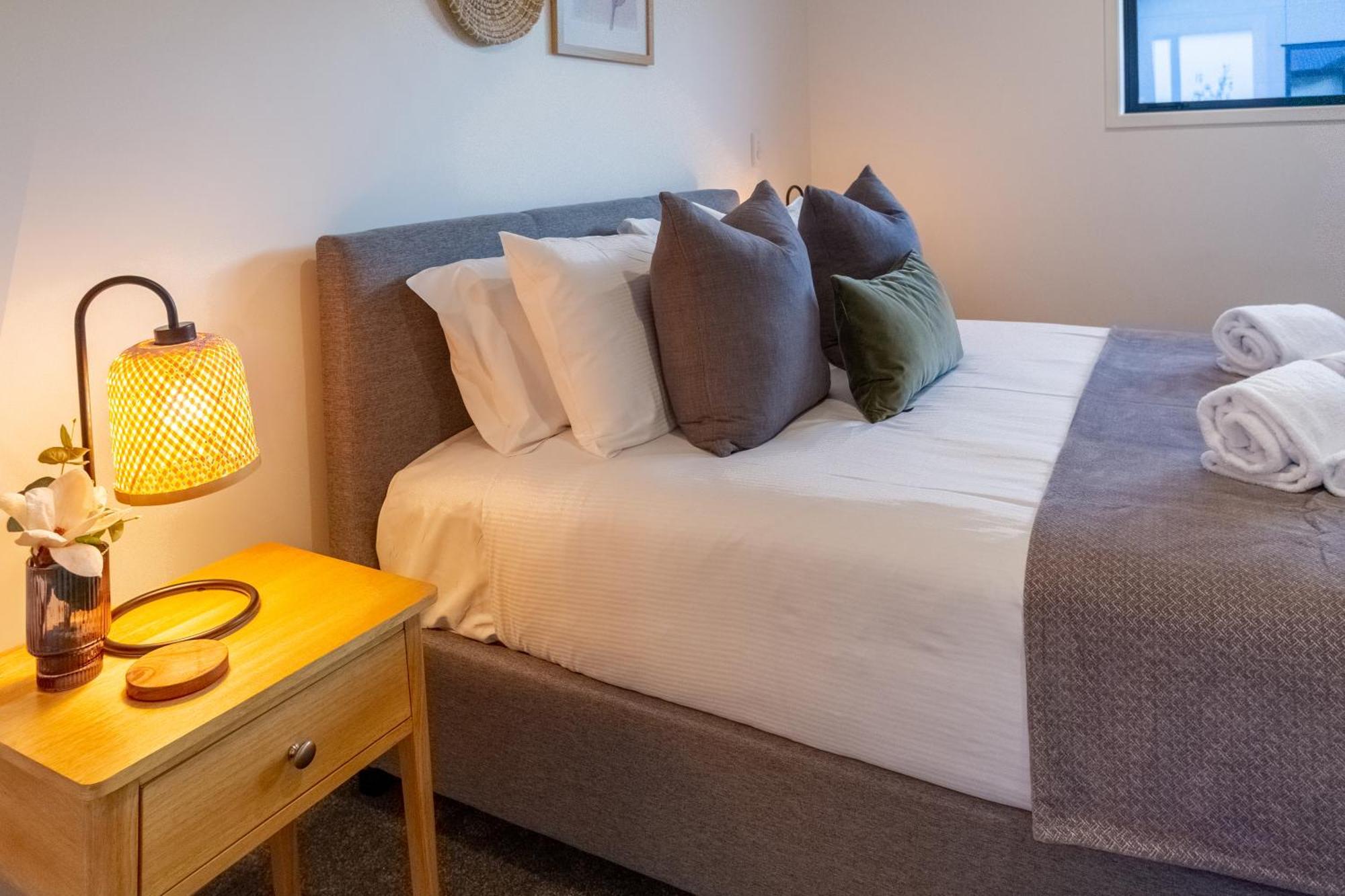 Urban Elegance - 2 Bed, 2 Bath In The Cbd Διαμέρισμα Κράισττσερτς Εξωτερικό φωτογραφία